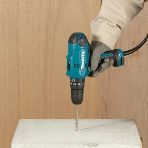 Parafusadeira Furadeira de Impacto HP0300 127V Makita