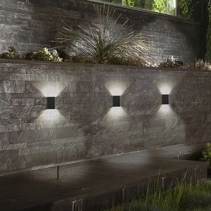 Arandela LED Preta Quadre 4W 6500K Taschibra